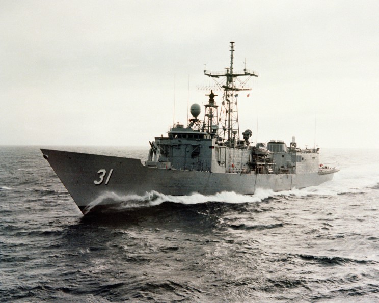 13 July 1982: USS Stark (FFG-31) on sea trials off the coast of Washington.