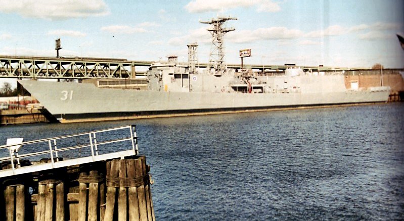 November 1999: Philadelphia, PA. - Stark in the Inactive Ship Facility at the Philadelphia Naval Shipyard. Stark has been 
                            demilitarised and awaits disposition.